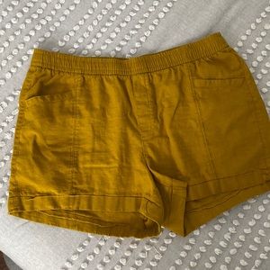 Old navy linen shorts